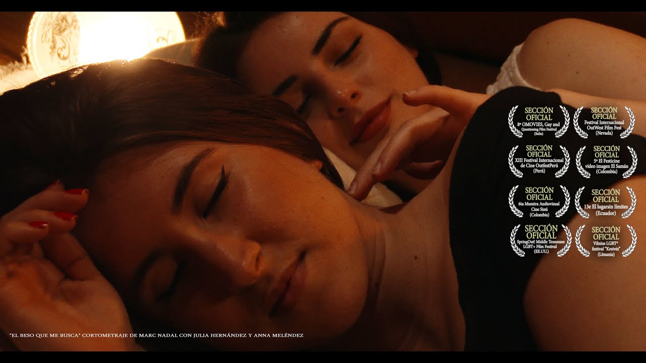 Spanish Lesbians Kissing Spanish Lesbians Kissing